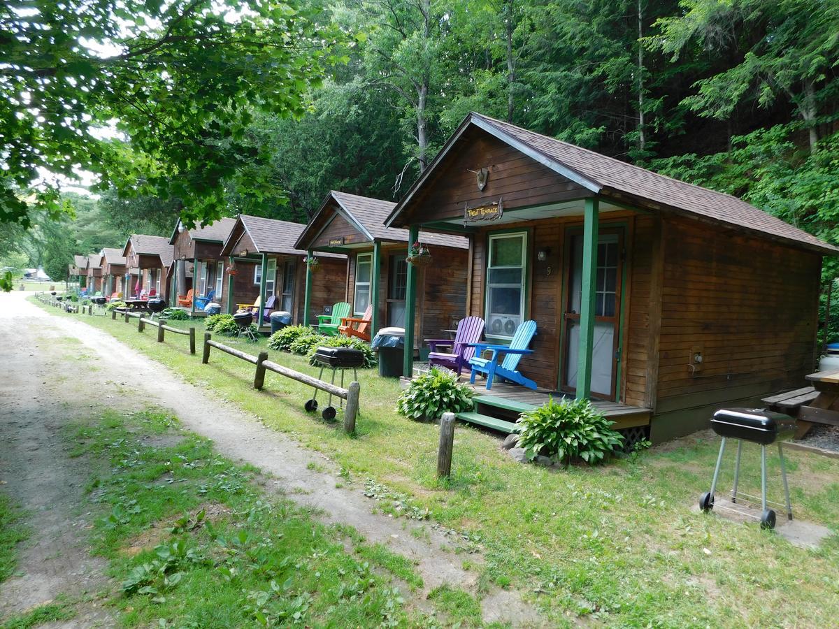 Barton Pine Crest Motel & Cabins מראה חיצוני תמונה