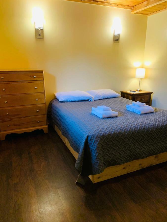Barton Pine Crest Motel & Cabins מראה חיצוני תמונה