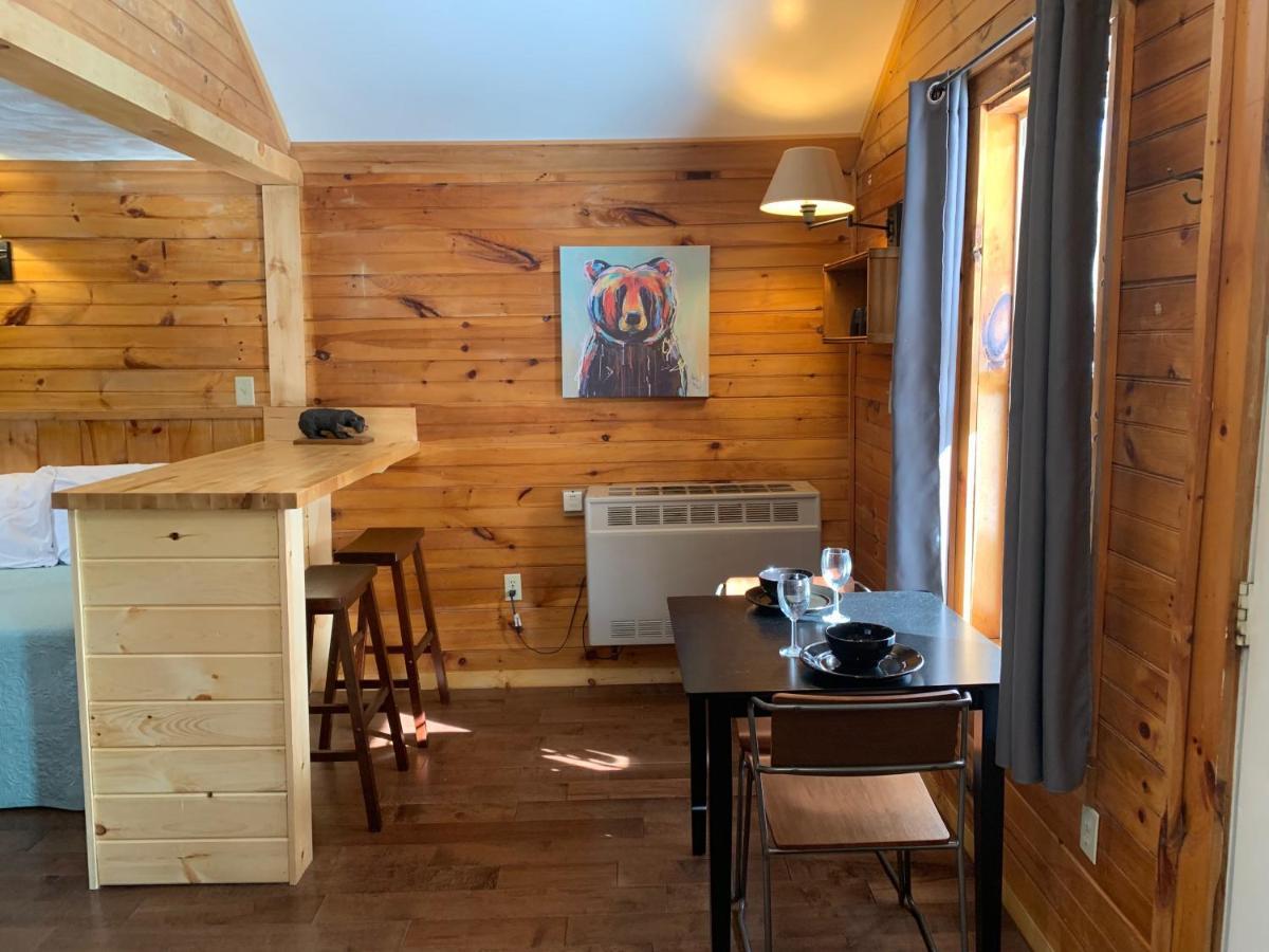 Barton Pine Crest Motel & Cabins מראה חיצוני תמונה