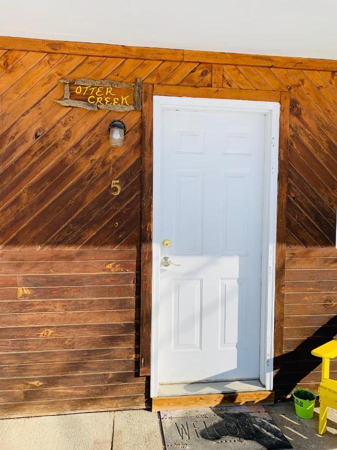 Barton Pine Crest Motel & Cabins מראה חיצוני תמונה